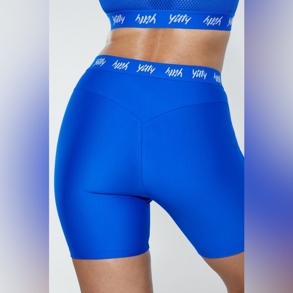 Yitty by Fabletics Major Label Shaping High Waist Short Large